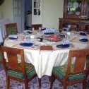 Petit déjeuner dans la salle à manger de Lalande